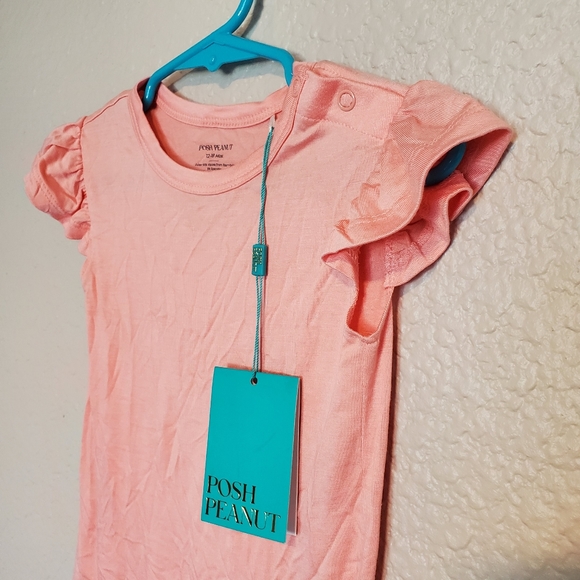 Posh Peanut Ruffle Cap Sleeve Short Romper in Spring Blossom 12-18mo - Picture 3 of 6